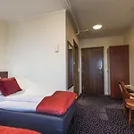 Victoria Hotel